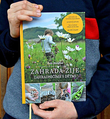 Zahrada žije: Zahradničíme s dětmi | kniha| PERMASEMINKA.CZ