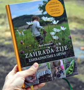 Zahrada žije: Zahradničíme s dětmi  | kniha | permaseminka.cz